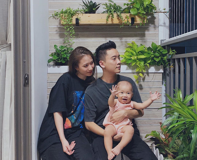Loạt biểu cảm đưa con gái của JustaTee - Trâm Anh lên hàng hội trưởng meme, độ 'mặn' đảm bảo dẫn đầu gia đình - 5 Loạt biểu cảm đưa con gái của JustaTee - Trâm Anh lên hàng hội trưởng meme, độ 'mặn' đảm bảo dẫn đầu gia đình - 5