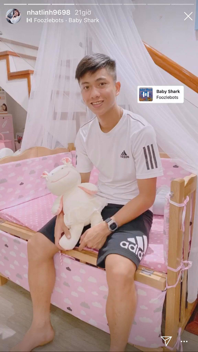 Yêu nhanh cưới vội khiến dân tình hoang mang, cuộc sống của Văn Đức và bà xã Nhật Linh sau khi 'về chung một nhà' như thế nào? - 4 Yêu nhanh cưới vội khiến dân tình hoang mang, cuộc sống của Văn Đức và bà xã Nhật Linh sau khi 'về chung một nhà' như thế nào? - 4