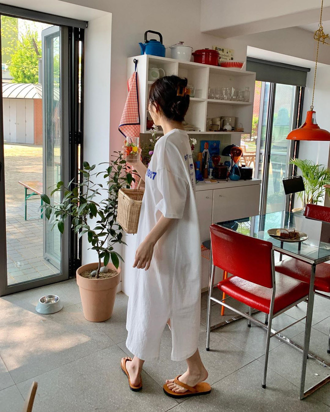 Trời nóng chẳng màng mix đồ cầu kỳ, bạn cứ nhè 4 item đơn giản này mà diện, đảm bảo mát mẻ khỏi bàn mà vẫn xinh hết nút - 9 Trời nóng chẳng màng mix đồ cầu kỳ, bạn cứ nhè 4 item đơn giản này mà diện, đảm bảo mát mẻ khỏi bàn mà vẫn xinh hết nút - 9