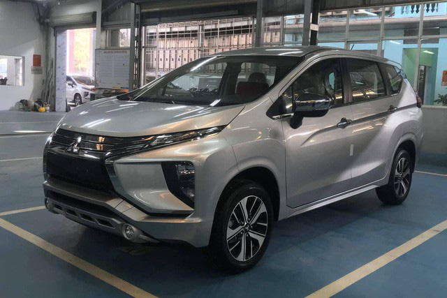 Mitsubishi Xpander giảm giá kỷ lục còn ngang ngửa Suzuki Ertiga, dọn đường đón bản nâng cấp 2020 ra mắt tại Việt Nam Mitsubishi Xpander giảm giá kỷ lục còn ngang ngửa Suzuki Ertiga, dọn đường đón bản nâng cấp 2020 ra mắt tại Việt Nam