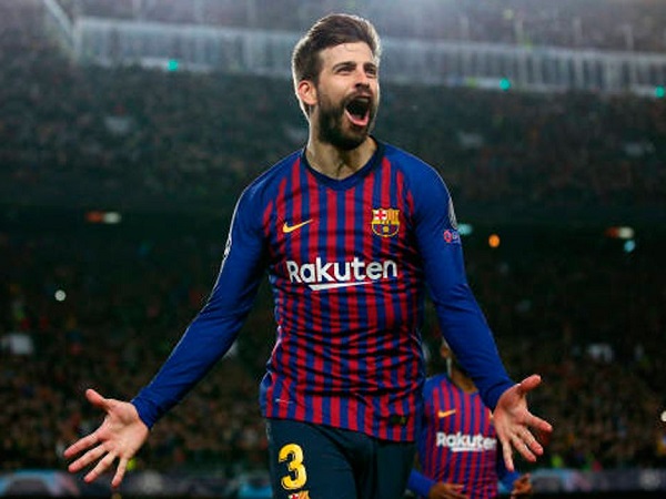 Gerard Pique phản đối trao chức vô địch cho.. Barca Gerard Pique phản đối trao chức vô địch cho.. Barca
