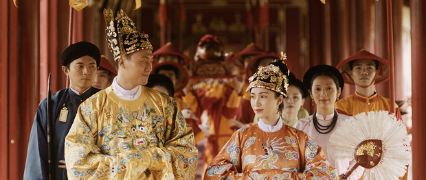 Câu chuyện thật phía sau lá thư 'đánh ghen' Nam Phương Hoàng hậu gửi cho Lý Lệ Hà được tái hiện trong MV mới của Hoà Minzy - 6 Câu chuyện thật phía sau lá thư 'đánh ghen' Nam Phương Hoàng hậu gửi cho Lý Lệ Hà được tái hiện trong MV mới của Hoà Minzy - 6