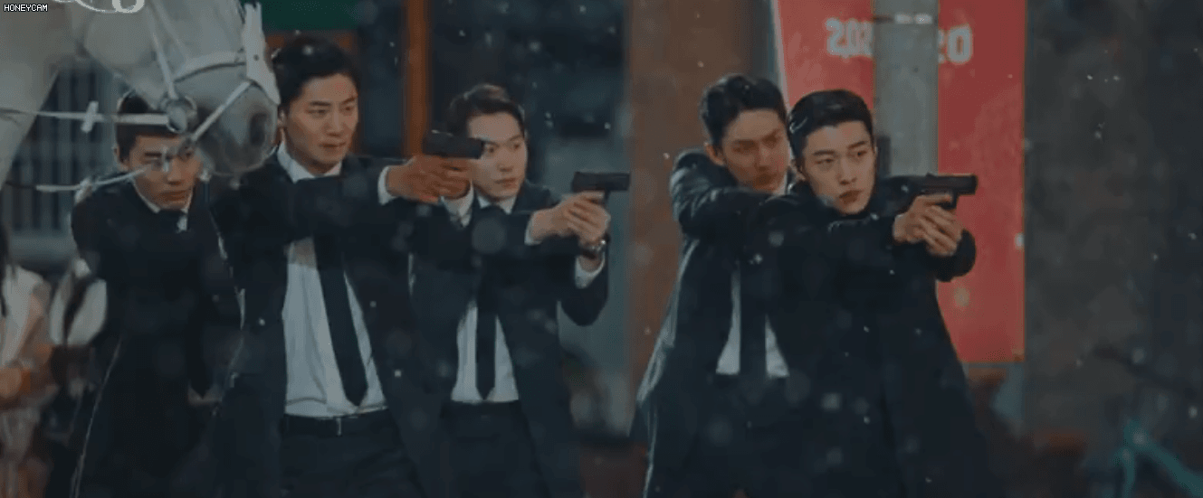 Quân vương bất diệt tập 10: Bất lực vì người thân lần lượt bị giết, Lee Min Ho ôm hôn Kim Go Eun từ biệt trong nước mắt Quân vương bất diệt tập 10: Bất lực vì người thân lần lượt bị giết, Lee Min Ho ôm hôn Kim Go Eun từ biệt trong nước mắt