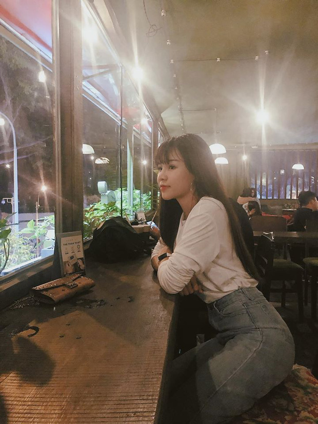Đăng ảnh xinh đẹp nhưng bị cà khịa 'Ai rồi cũng sẽ bị bóp má thôi', bạn gái Văn Lâm đáp trả cực gắt khiến đối phương toát mồ hôi hột Đăng ảnh xinh đẹp nhưng bị cà khịa 'Ai rồi cũng sẽ bị bóp má thôi', bạn gái Văn Lâm đáp trả cực gắt khiến đối phương toát mồ hôi hột