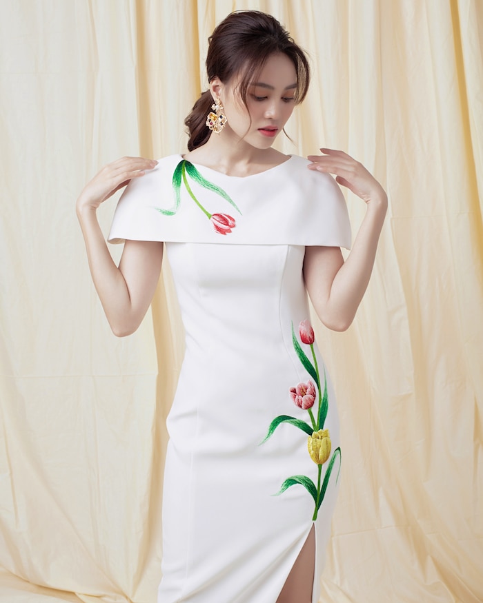 Ninh Dương Lan Ngọc khoe nhan sắc đẹp hút hồn khi diện sắc trắng tinh khôi - 4 Ninh Dương Lan Ngọc khoe nhan sắc đẹp hút hồn khi diện sắc trắng tinh khôi - 4