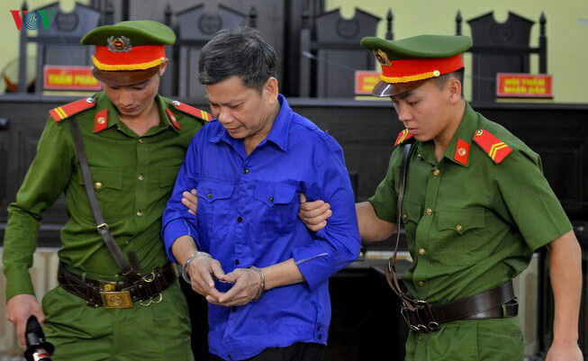 Những thỏa thuận tiền tỷ vụ nâng điểm thi ở Sơn La đã được làm rõ - 2 Những thỏa thuận tiền tỷ vụ nâng điểm thi ở Sơn La đã được làm rõ - 2