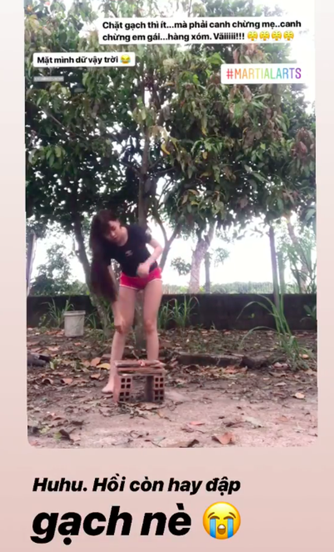 Đăng ảnh xinh đẹp nhưng bị cà khịa 'Ai rồi cũng sẽ bị bóp má thôi', bạn gái Văn Lâm đáp trả cực gắt khiến đối phương toát mồ hôi hột - 3 Đăng ảnh xinh đẹp nhưng bị cà khịa 'Ai rồi cũng sẽ bị bóp má thôi', bạn gái Văn Lâm đáp trả cực gắt khiến đối phương toát mồ hôi hột - 3