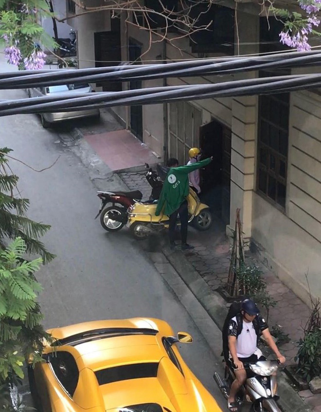 Lại thêm một rich kid đóng vai chàng xe ôm và cái kết khiến chị em hoang mang - 3 Lại thêm một rich kid đóng vai chàng xe ôm và cái kết khiến chị em hoang mang - 3