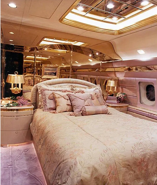 Ghé thăm cung điện trên không trị giá 1.900 tỷ đồng của nhà tài phiệt Abramovich - ông chủ giàu có hàng đầu thế giới bóng đá - 2 Ghé thăm cung điện trên không trị giá 1.900 tỷ đồng của nhà tài phiệt Abramovich - ông chủ giàu có hàng đầu thế giới bóng đá - 2