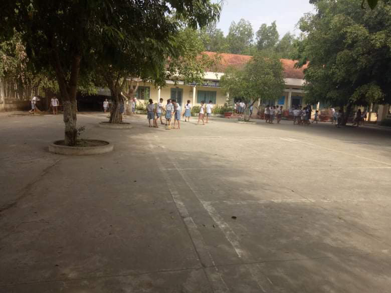 Công an vào cuộc điều tra vụ con tan học trễ, phụ huynh đánh cô giáo ngay tại lớp