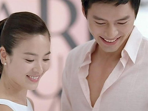 Chuyện tình Song Hye Kyo - Hyun Bin: Đẹp nhưng 2 chữ 'tiểu tam' làm nên cái kết thị phi, sau bao đau khổ liệu có về với nhau? - 12 Chuyện tình Song Hye Kyo - Hyun Bin: Đẹp nhưng 2 chữ 'tiểu tam' làm nên cái kết thị phi, sau bao đau khổ liệu có về với nhau? - 12