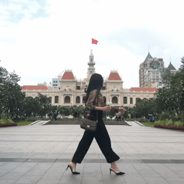 Vũ Thanh Quỳnh - nữ chính 'Người Ấy Là Ai' và tuyệt chiêu diện đồ công sở đẹp mỹ mãn cho dáng người đầy đặn - 9 Vũ Thanh Quỳnh - nữ chính 'Người Ấy Là Ai' và tuyệt chiêu diện đồ công sở đẹp mỹ mãn cho dáng người đầy đặn - 9