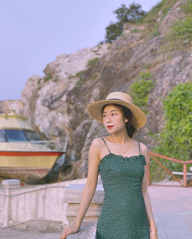 Chuyện bầu bì vẫn không 'hạ bệ' được nhan sắc của dàn WAGs Việt, có người còn mặn mà hơn lúc chưa chồng - 4 Chuyện bầu bì vẫn không 'hạ bệ' được nhan sắc của dàn WAGs Việt, có người còn mặn mà hơn lúc chưa chồng - 4