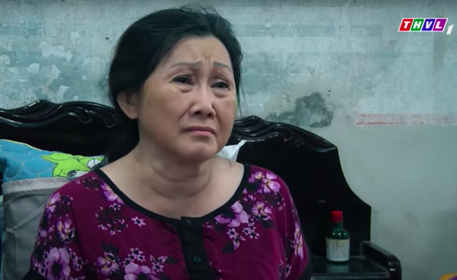 Mẹ ghẻ: Sốc trước cảnh con gái lừa lấy căn nhà của mẹ ruột, nhẫn tâm bán luôn 3 đứa cháu để kiếm tiền Mẹ ghẻ: Sốc trước cảnh con gái lừa lấy căn nhà của mẹ ruột, nhẫn tâm bán luôn 3 đứa cháu để kiếm tiền
