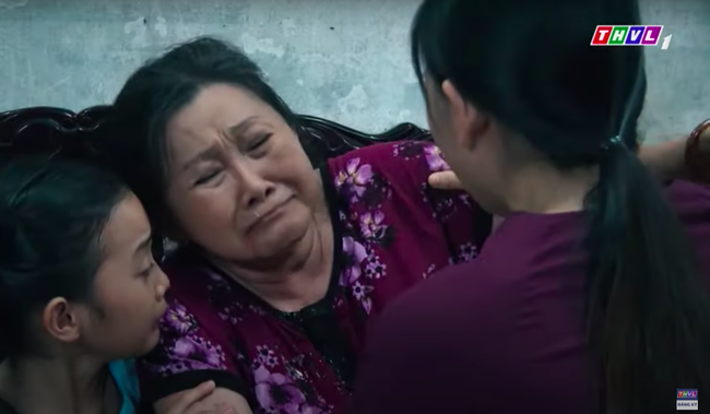 Mẹ ghẻ: Sốc trước cảnh con gái lừa lấy căn nhà của mẹ ruột, nhẫn tâm bán luôn 3 đứa cháu để kiếm tiền - 4 Mẹ ghẻ: Sốc trước cảnh con gái lừa lấy căn nhà của mẹ ruột, nhẫn tâm bán luôn 3 đứa cháu để kiếm tiền - 4