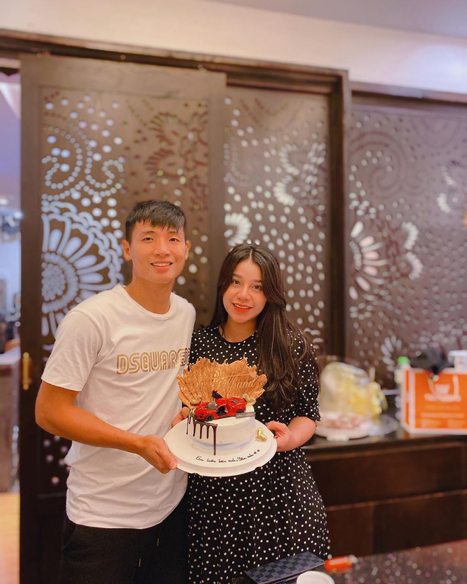 Chuyện bầu bì vẫn không 'hạ bệ' được nhan sắc của dàn WAGs Việt, có người còn mặn mà hơn lúc chưa chồng - 10 Chuyện bầu bì vẫn không 'hạ bệ' được nhan sắc của dàn WAGs Việt, có người còn mặn mà hơn lúc chưa chồng - 10
