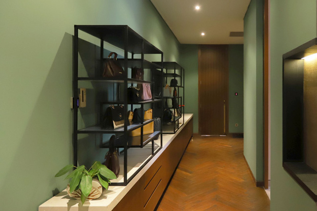 'Tiệc trăng máu' của Thu Trang - Thái Hòa - Kiều Minh Tuấn gây sốc khi chi 3 tỷ dựng penthouse sang chảnh xong lại dỡ bỏ - 8 'Tiệc trăng máu' của Thu Trang - Thái Hòa - Kiều Minh Tuấn gây sốc khi chi 3 tỷ dựng penthouse sang chảnh xong lại dỡ bỏ - 8