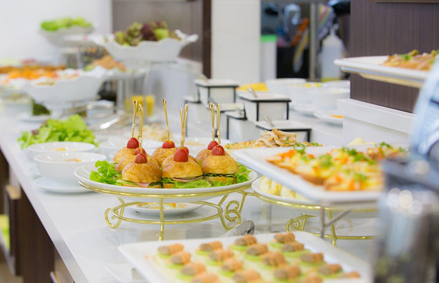Lý do các khách sạn thường phục vụ bữa sáng miễn phí cho khách sẽ khiến bạn bất ngờ - 1 Lý do các khách sạn thường phục vụ bữa sáng miễn phí cho khách sẽ khiến bạn bất ngờ - 1