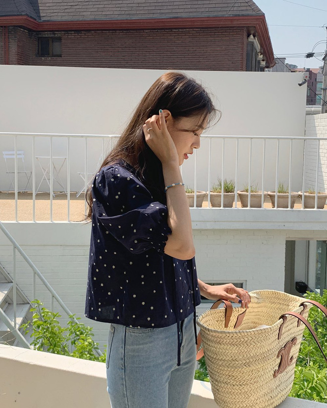 Tội gì sơ vin bức bí khi các nàng có tới 5 cách mix đồ 'thả rông' áo ngoài quần mát mẻ xinh tươi lại dễ diện thế này - 10 Tội gì sơ vin bức bí khi các nàng có tới 5 cách mix đồ 'thả rông' áo ngoài quần mát mẻ xinh tươi lại dễ diện thế này - 10