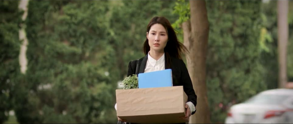 Tình yêu và tham vọng: Lộ ảnh màn đụng độ 'nảy lửa' khiến Linh bị đuổi việc dù sếp Minh hết lòng bảo vệ? - 4 Tình yêu và tham vọng: Lộ ảnh màn đụng độ 'nảy lửa' khiến Linh bị đuổi việc dù sếp Minh hết lòng bảo vệ? - 4
