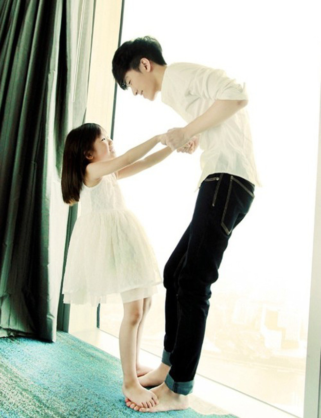 Các trai đẹp năm ấy chúng ta từng theo đuổi: Người đã có bồ, người vẫn ôm trọn combo giàu và rất giỏi - 15 Các trai đẹp năm ấy chúng ta từng theo đuổi: Người đã có bồ, người vẫn ôm trọn combo giàu và rất giỏi - 15