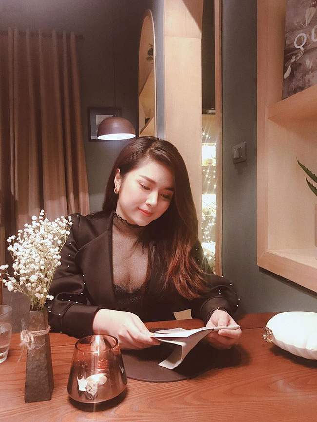 Hình ảnh đời thường xinh đẹp, dịu dàng của nữ MC VTV mắc bệnh ung thư máu ở tuổi 29 khiến khán giả xót xa - 15 Hình ảnh đời thường xinh đẹp, dịu dàng của nữ MC VTV mắc bệnh ung thư máu ở tuổi 29 khiến khán giả xót xa - 15