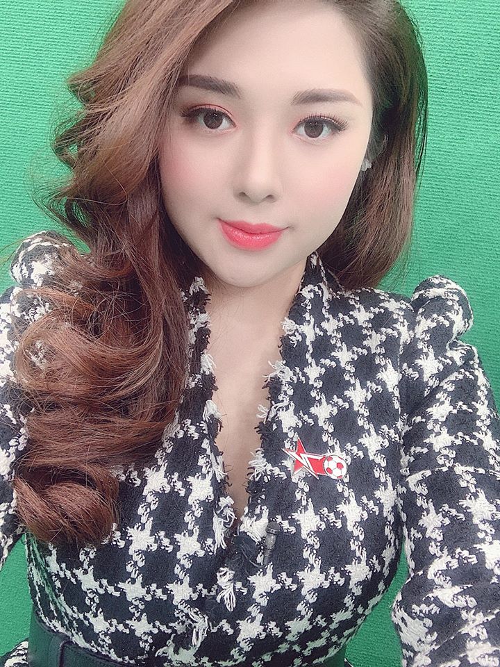 Hình ảnh đời thường xinh đẹp, dịu dàng của nữ MC VTV mắc bệnh ung thư máu ở tuổi 29 khiến khán giả xót xa - 11 Hình ảnh đời thường xinh đẹp, dịu dàng của nữ MC VTV mắc bệnh ung thư máu ở tuổi 29 khiến khán giả xót xa - 11