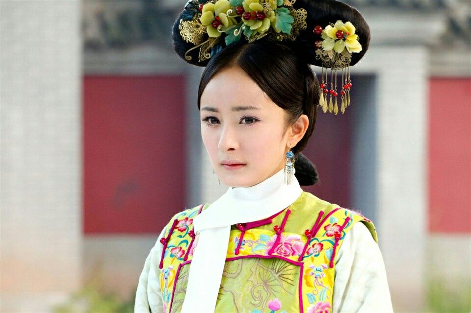 Loạt ảnh thời quá khứ bất ngờ bị 'đào mộ', Dương Mịch khiến fan lo lắng khi để lộ sẹo làm dấy lên nghi vấn ngược đãi bản thân bằng cách rạch cổ tay - 5 Loạt ảnh thời quá khứ bất ngờ bị 'đào mộ', Dương Mịch khiến fan lo lắng khi để lộ sẹo làm dấy lên nghi vấn ngược đãi bản thân bằng cách rạch cổ tay - 5