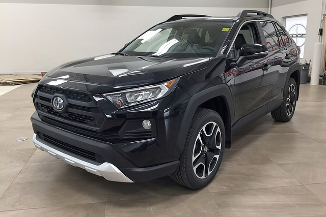 Toyota Việt Nam sắp bán SUV đấu Honda CR-V và đây là 3 lựa chọn tiềm năng nhất - 2 Toyota Việt Nam sắp bán SUV đấu Honda CR-V và đây là 3 lựa chọn tiềm năng nhất - 2