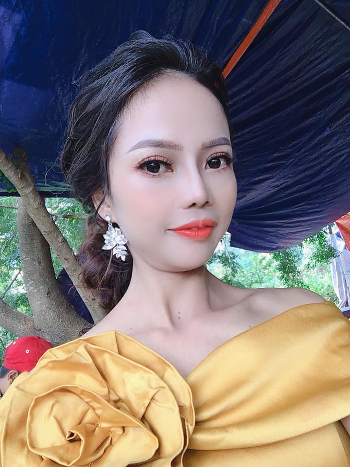Sau 2 năm dao kéo đổi đời vì bị miệt thị 'xấu xúc phạm người nhìn' trên livestream, mẹ đơn thân Duyên Phạm giờ ra sao? - 14 Sau 2 năm dao kéo đổi đời vì bị miệt thị 'xấu xúc phạm người nhìn' trên livestream, mẹ đơn thân Duyên Phạm giờ ra sao? - 14
