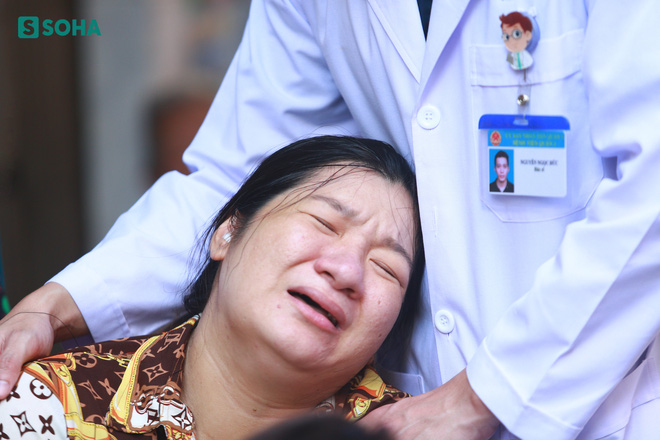 Toàn cảnh vụ cây phượng bật gốc, đè 13 học sinh thương vong trong 5 giây ở sân trường - 14 Toàn cảnh vụ cây phượng bật gốc, đè 13 học sinh thương vong trong 5 giây ở sân trường - 14