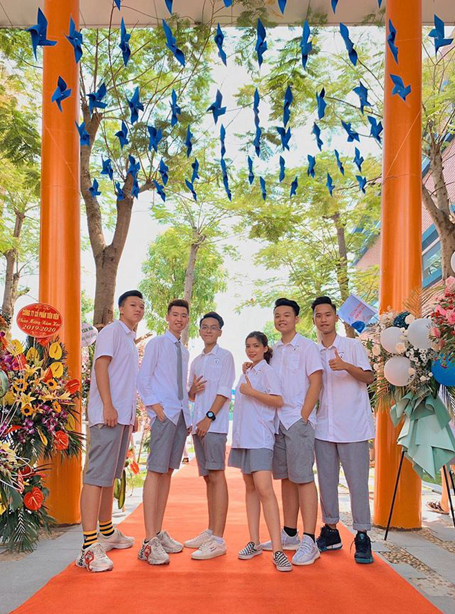 Chùm ảnh: Nhan sắc của loạt gái xinh bàn bên khiến đám con trai không còn muốn crush nữ sinh trường ngoài - 32 Chùm ảnh: Nhan sắc của loạt gái xinh bàn bên khiến đám con trai không còn muốn crush nữ sinh trường ngoài - 32