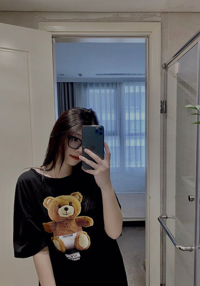 Chùm ảnh: Nhan sắc của loạt gái xinh bàn bên khiến đám con trai không còn muốn crush nữ sinh trường ngoài - 36 Chùm ảnh: Nhan sắc của loạt gái xinh bàn bên khiến đám con trai không còn muốn crush nữ sinh trường ngoài - 36