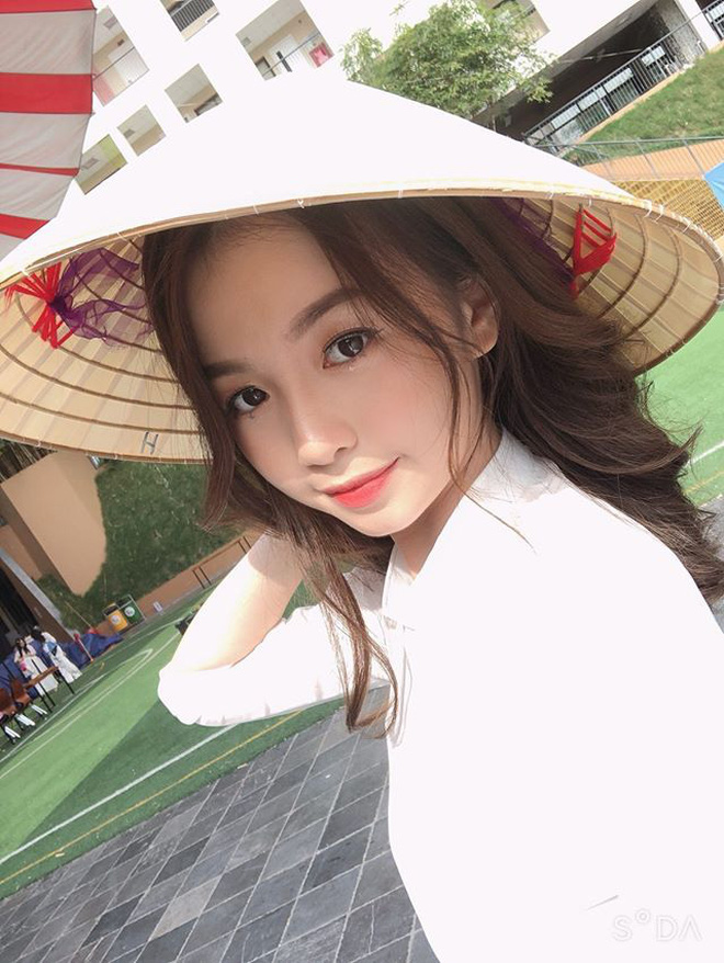 Chùm ảnh: Nhan sắc của loạt gái xinh bàn bên khiến đám con trai không còn muốn crush nữ sinh trường ngoài - 21 Chùm ảnh: Nhan sắc của loạt gái xinh bàn bên khiến đám con trai không còn muốn crush nữ sinh trường ngoài - 21