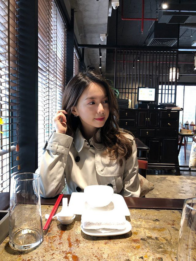 Chùm ảnh: Nhan sắc của loạt gái xinh bàn bên khiến đám con trai không còn muốn crush nữ sinh trường ngoài - 22 Chùm ảnh: Nhan sắc của loạt gái xinh bàn bên khiến đám con trai không còn muốn crush nữ sinh trường ngoài - 22