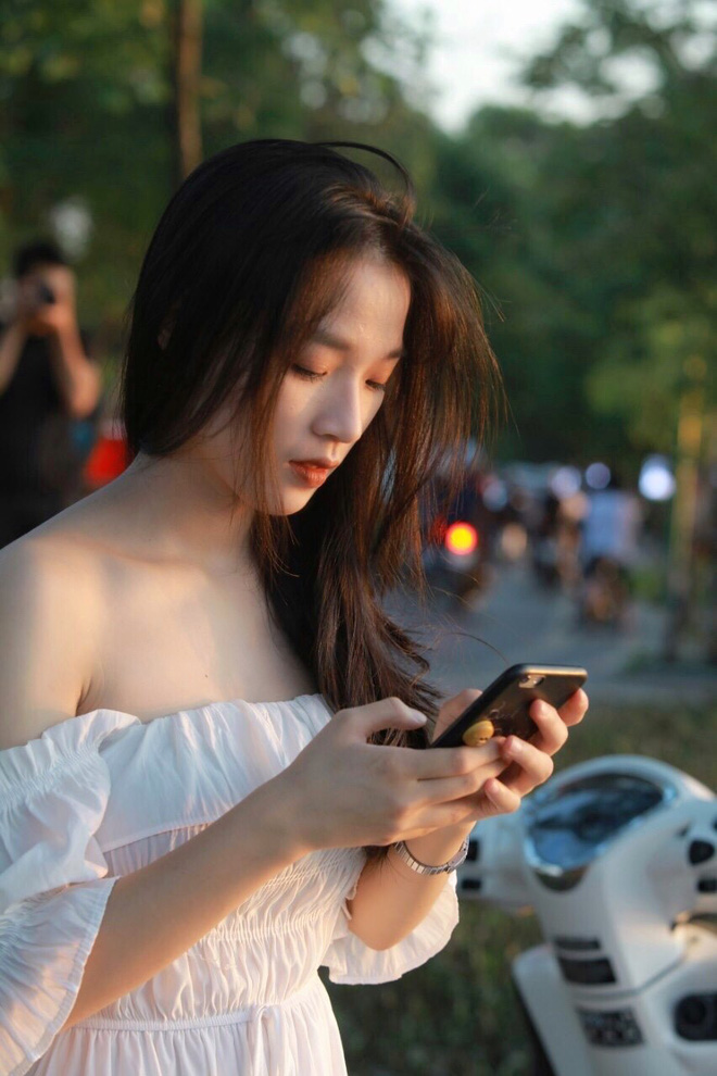 Chùm ảnh: Nhan sắc của loạt gái xinh bàn bên khiến đám con trai không còn muốn crush nữ sinh trường ngoài - 11 Chùm ảnh: Nhan sắc của loạt gái xinh bàn bên khiến đám con trai không còn muốn crush nữ sinh trường ngoài - 11