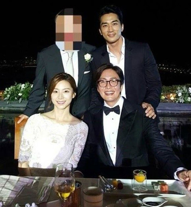 Bae Yong Joon: Quá khứ nghèo khổ, bị giới hào môn chối bỏ rồi thành 'ông hoàng Kbiz' hô biến mỹ nhân 'Vườn sao băng' thành bà hoàng - 10 Bae Yong Joon: Quá khứ nghèo khổ, bị giới hào môn chối bỏ rồi thành 'ông hoàng Kbiz' hô biến mỹ nhân 'Vườn sao băng' thành bà hoàng - 10