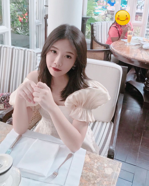 Chùm ảnh: Nhan sắc của loạt gái xinh bàn bên khiến đám con trai không còn muốn crush nữ sinh trường ngoài - 35 Chùm ảnh: Nhan sắc của loạt gái xinh bàn bên khiến đám con trai không còn muốn crush nữ sinh trường ngoài - 35