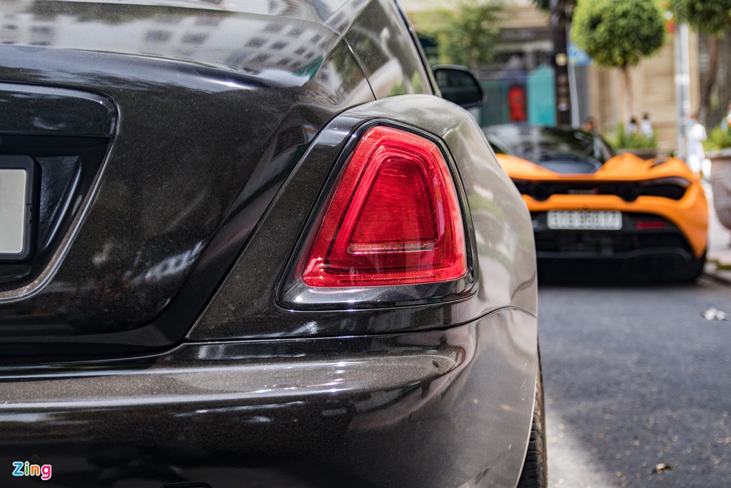 Rời ông Đặng Lê Nguyên Vũ, Rolls-Royce Wraith được lột xác ấn tượng - 9 Rời ông Đặng Lê Nguyên Vũ, Rolls-Royce Wraith được lột xác ấn tượng - 9