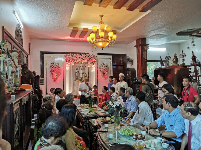 Hội cầu thủ 24, 25 tuổi quá khéo chọn vợ: Không phải ái nữ cựu chủ tịch thì cũng là rich kid du học làm cho công ty gia đình - 14 Hội cầu thủ 24, 25 tuổi quá khéo chọn vợ: Không phải ái nữ cựu chủ tịch thì cũng là rich kid du học làm cho công ty gia đình - 14