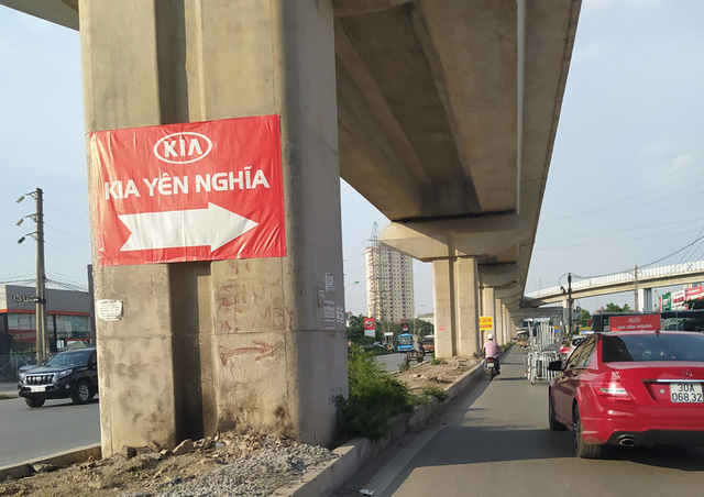Đường sắt Cát Linh - Hà Đông chưa hẹn ngày vận hành, nhưng dân có thể... trồng rau, nuôi gà ngay phía dưới - 3 Đường sắt Cát Linh - Hà Đông chưa hẹn ngày vận hành, nhưng dân có thể... trồng rau, nuôi gà ngay phía dưới - 3