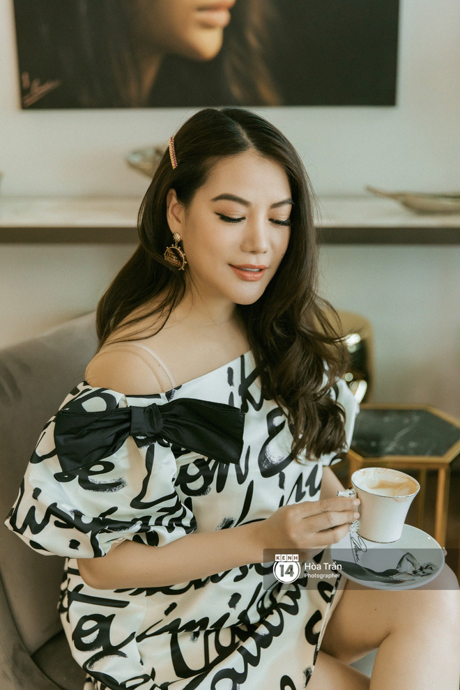 Nghe Trương Ngọc Ánh kể chuyện cuộc đời, tin đồn tình cảm hậu 'sóng gió', và lời chúc Kim Lý - Hà Hồ có song thai - 15 Nghe Trương Ngọc Ánh kể chuyện cuộc đời, tin đồn tình cảm hậu 'sóng gió', và lời chúc Kim Lý - Hà Hồ có song thai - 15