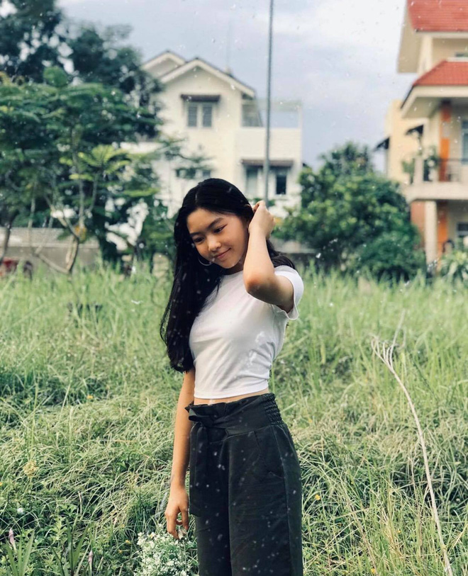 Chuyên mục gái xinh lớp mình: Cả một bầu trời nhan sắc, hot girl nổi tiếng đến đâu cũng phải dè chừng - 6 Chuyên mục gái xinh lớp mình: Cả một bầu trời nhan sắc, hot girl nổi tiếng đến đâu cũng phải dè chừng - 6
