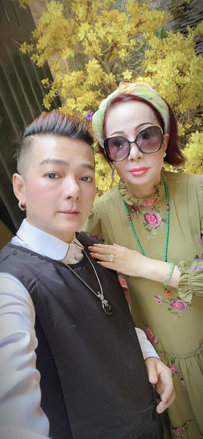 Hé lộ chuyện ít biết về cuộc hôn nhân của Vũ Hà với vợ đại gia lớn hơn 8 tuổi - 2 Hé lộ chuyện ít biết về cuộc hôn nhân của Vũ Hà với vợ đại gia lớn hơn 8 tuổi - 2