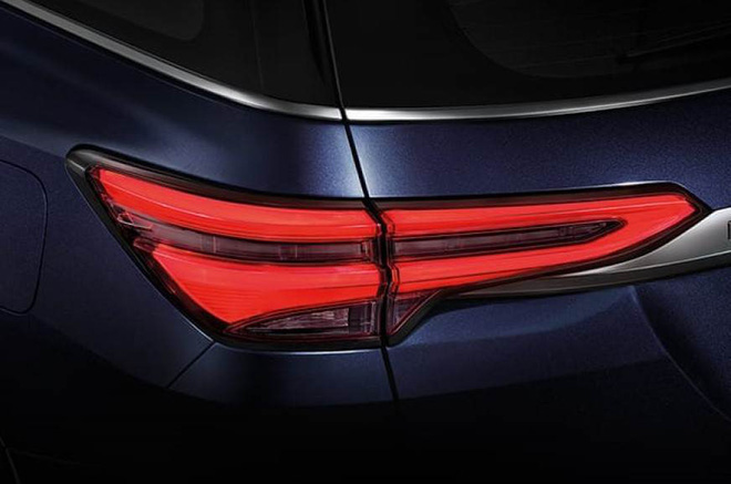 Bên trong Toyota Fortuner 2021 vừa lộ diện có những gì? Bên trong Toyota Fortuner 2021 vừa lộ diện có những gì?