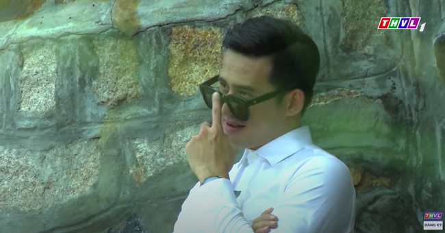 'Mẹ ghẻ': Lộ cảnh Thúy Diễm bị gã dê xồm giở trò đồi bại trong khách sạn, Lương Thế Thành xuất hiện vừa kịp lúc - 1 'Mẹ ghẻ': Lộ cảnh Thúy Diễm bị gã dê xồm giở trò đồi bại trong khách sạn, Lương Thế Thành xuất hiện vừa kịp lúc - 1