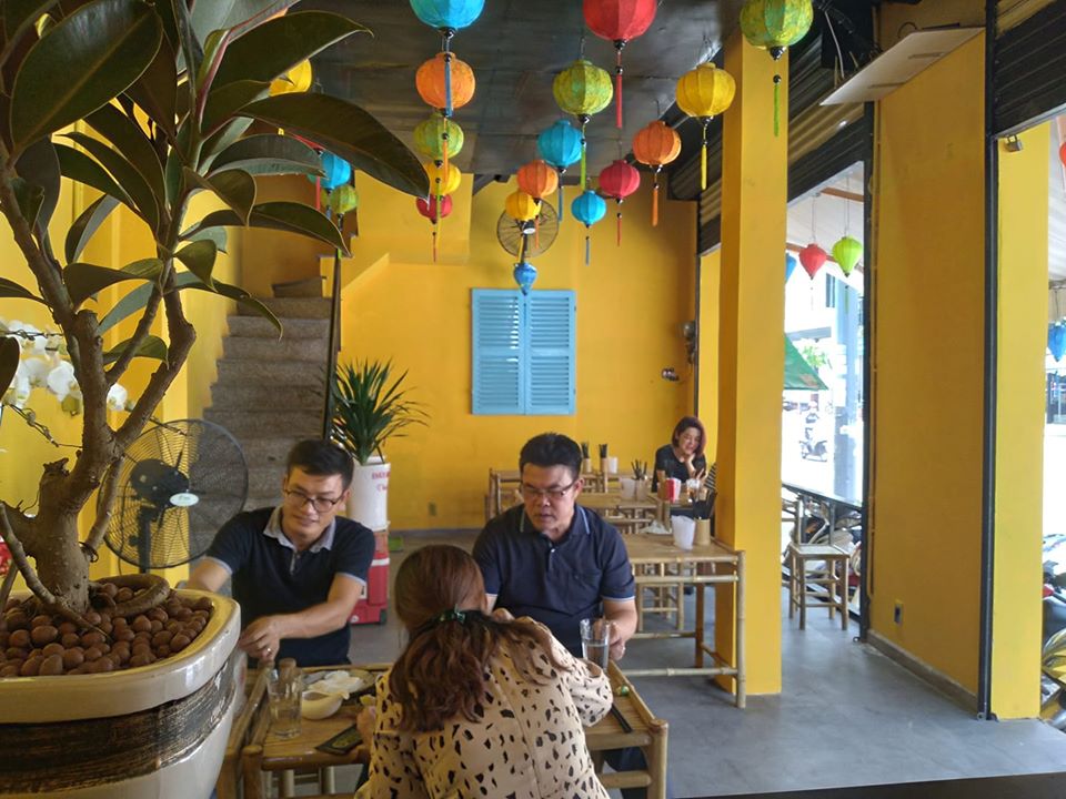 Sau đính hôn với Viên Minh, Công Phượng dồn dập mở rộng kinh doanh, vừa khai trương thương hiệu thời trang đã mở thêm cửa hàng bánh tráng - cà phê - 7 Sau đính hôn với Viên Minh, Công Phượng dồn dập mở rộng kinh doanh, vừa khai trương thương hiệu thời trang đã mở thêm cửa hàng bánh tráng - cà phê - 7