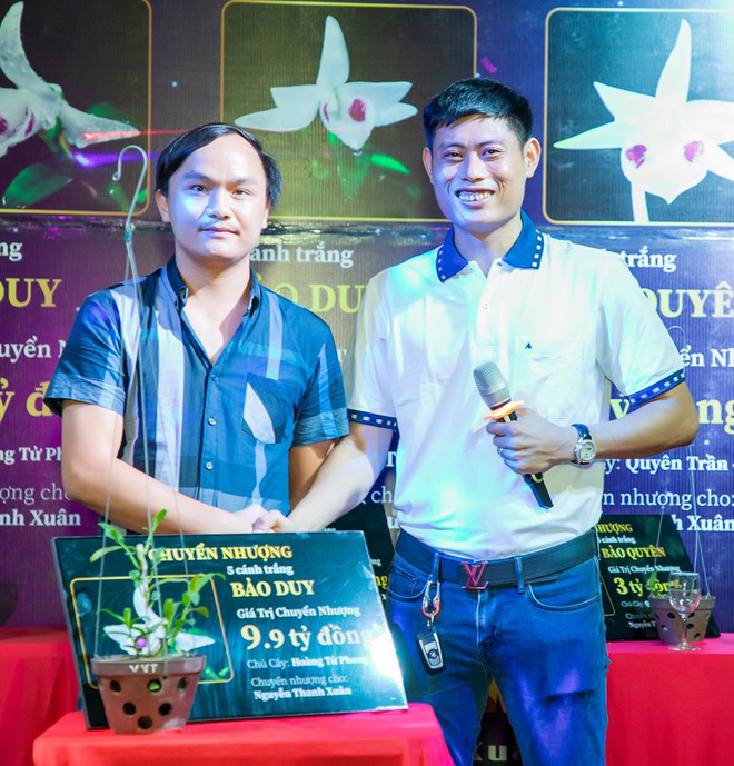 Những cây lan tiền tỷ của đại gia Việt, ly kỳ nhất là cây 300.000 đồng bán được 600 triệu Những cây lan tiền tỷ của đại gia Việt, ly kỳ nhất là cây 300.000 đồng bán được 600 triệu