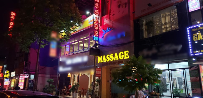 Đằng sau những video quảng cáo dịch vụ massage trên MXH với dàn 'KTV' như diễn viên phim người lớn: Chỉ tới 'X' nhưng muốn 'Z' thì có thể thương lượng Đằng sau những video quảng cáo dịch vụ massage trên MXH với dàn 'KTV' như diễn viên phim người lớn: Chỉ tới 'X' nhưng muốn 'Z' thì có thể thương lượng