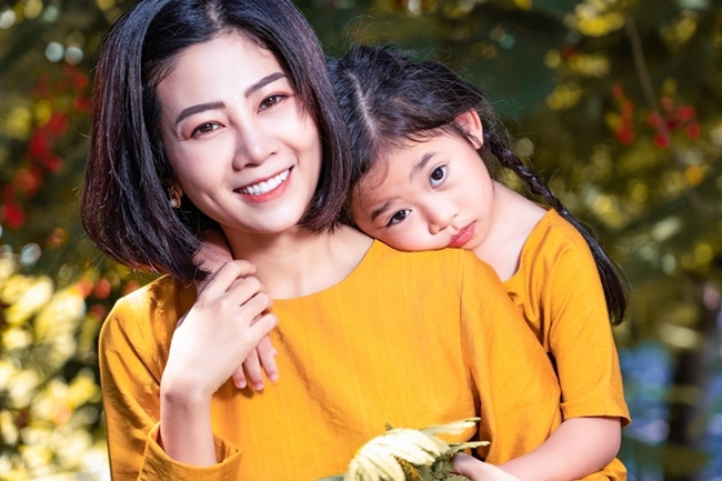Quản lý cũ tiết lộ sự thật về cuộc điện thoại của Phùng Ngọc Huy trong tang lễ diễn viên Mai Phương - 2 Quản lý cũ tiết lộ sự thật về cuộc điện thoại của Phùng Ngọc Huy trong tang lễ diễn viên Mai Phương - 2